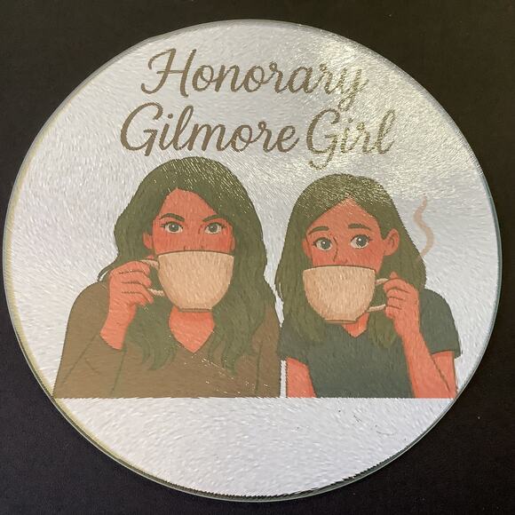 Gilmore Girls - Honorary Gilmore Girl Cutting Board - 7.5" Diameter - Hot Plate - Picture 3 of 3